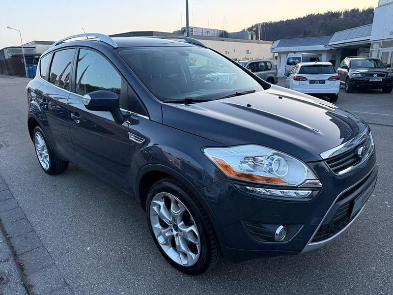 Gebraucht Ford Kuga Titanium 140 PS (102 kW) 2012 Grau SUV