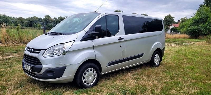 Silber Gebraucht 2017 Ford Transit Custom Kombi | 13.290 € (Fairer Preis) - Bild 1/4