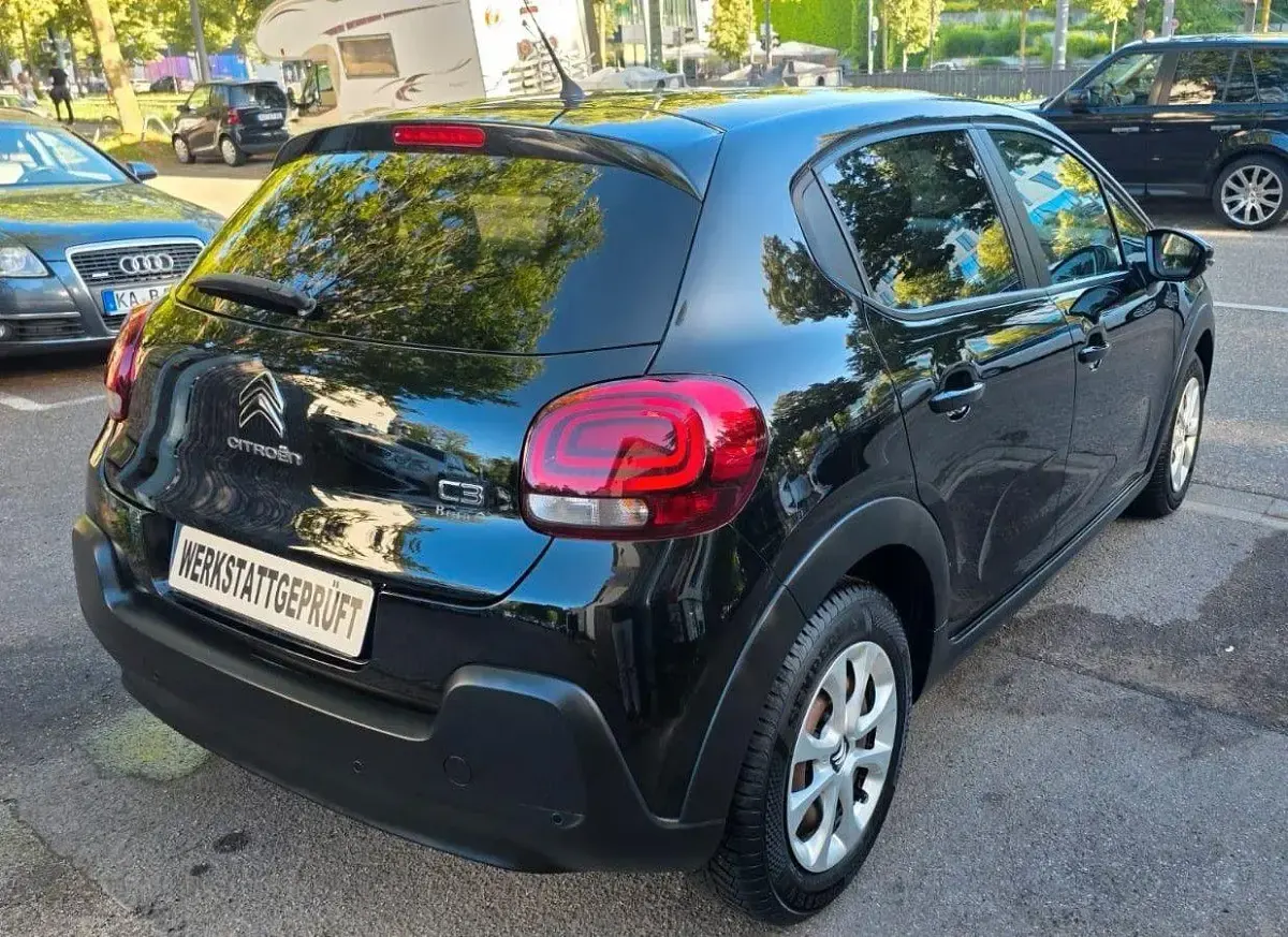 Gebraucht Citroën C3 Feel 82 PS (60 kW) 2017 Schwarz Limousine