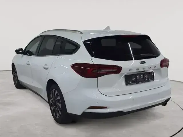 Gebraucht Ford Focus 120 PS (88 kW) 2022 Weiß Limousine