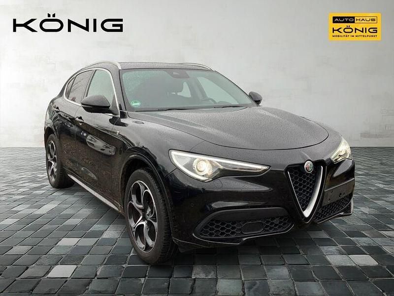 Gebraucht Alfa Romeo Stelvio Lusso 280 PS (205 kW) 2021 Schwarz SUV