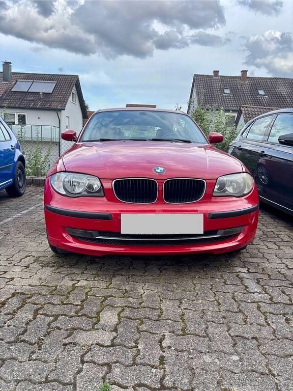 Rot Gebraucht 2008 BMW 116 Kleinwagen | 3.999 € (Fairer Preis) - Bild 1/4