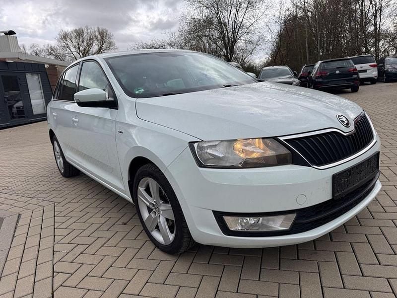 Gebraucht Skoda Rapid Drive 90 PS (66 kW) 2017 Weiß Kleinwagen