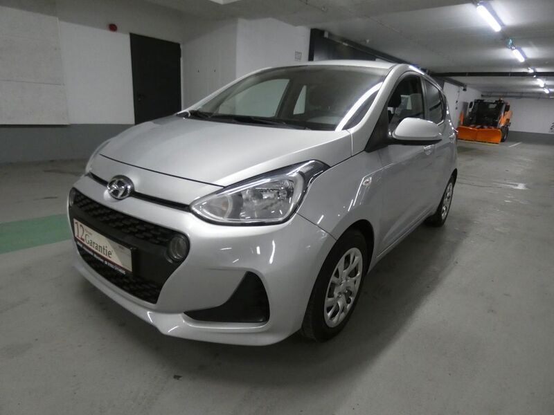 Sleek silver / met Gebraucht 2019 Hyundai i10 Trend Kleinwagen | 8.900 € (Guter Preis) - Bild 1/4