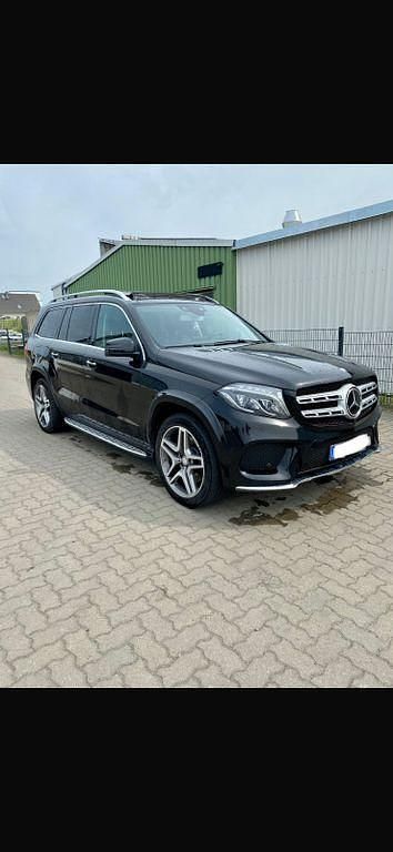 Schwarz Gebraucht 2016 Mercedes GLS350 SUV | 31.890 € - Bild 1/4