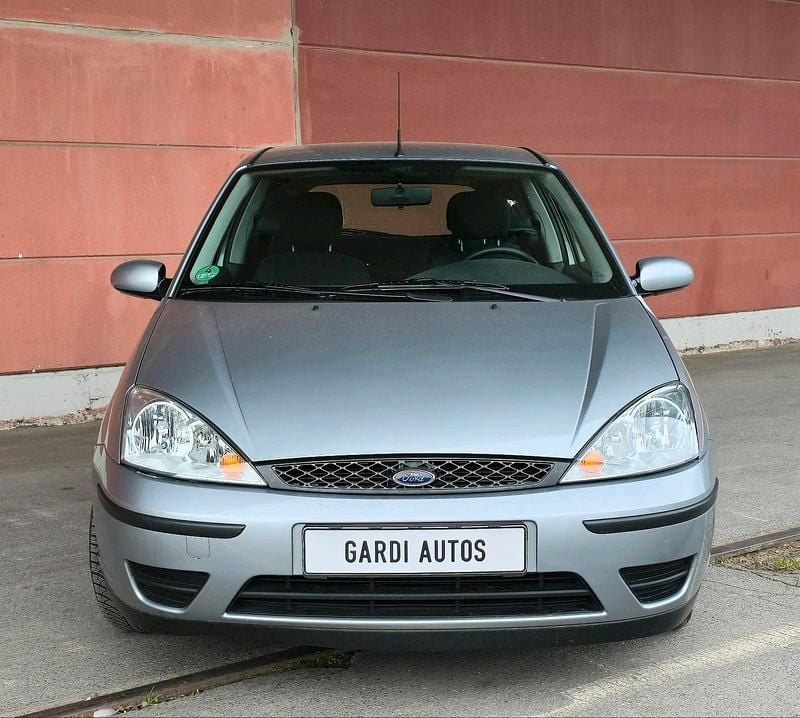 Gebraucht Ford Focus 75 PS (55 kW) 2002 Silber Kleinwagen