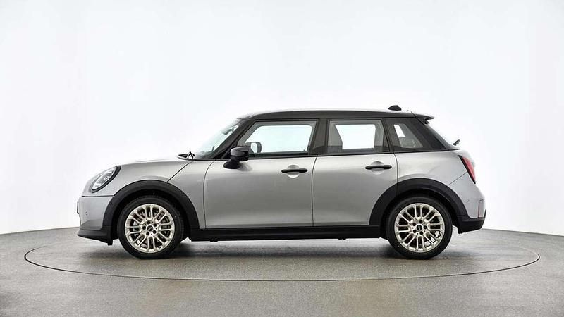 Gebraucht Mini Cooper Favoured 156 PS (114 kW) 2024 Grau Kleinwagen