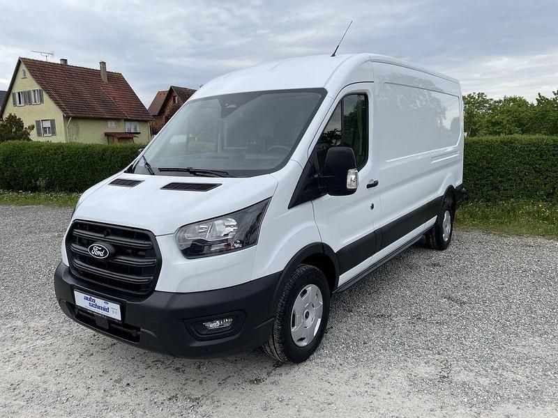 Gebraucht Ford Transit Trend 165 PS (121 kW) 2024 Weiß Van