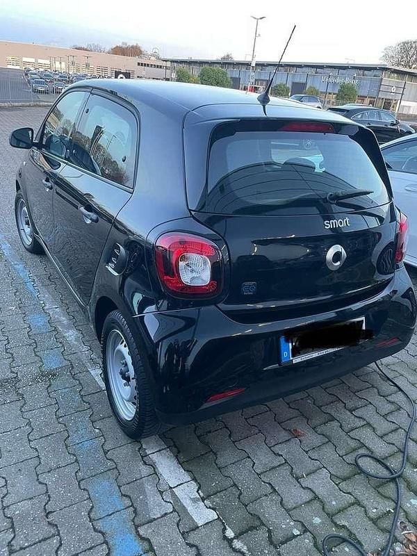 Gebraucht Smart ForFour Electric Drive 60 kW (82 PS) 2021 Schwarz Kleinwagen