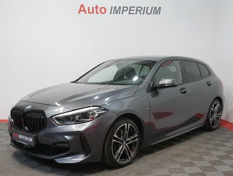 Grau Gebraucht 2020 BMW 118 M Sport Kleinwagen | 25.990 € (Etwas zu teuer) - Bild 1/4