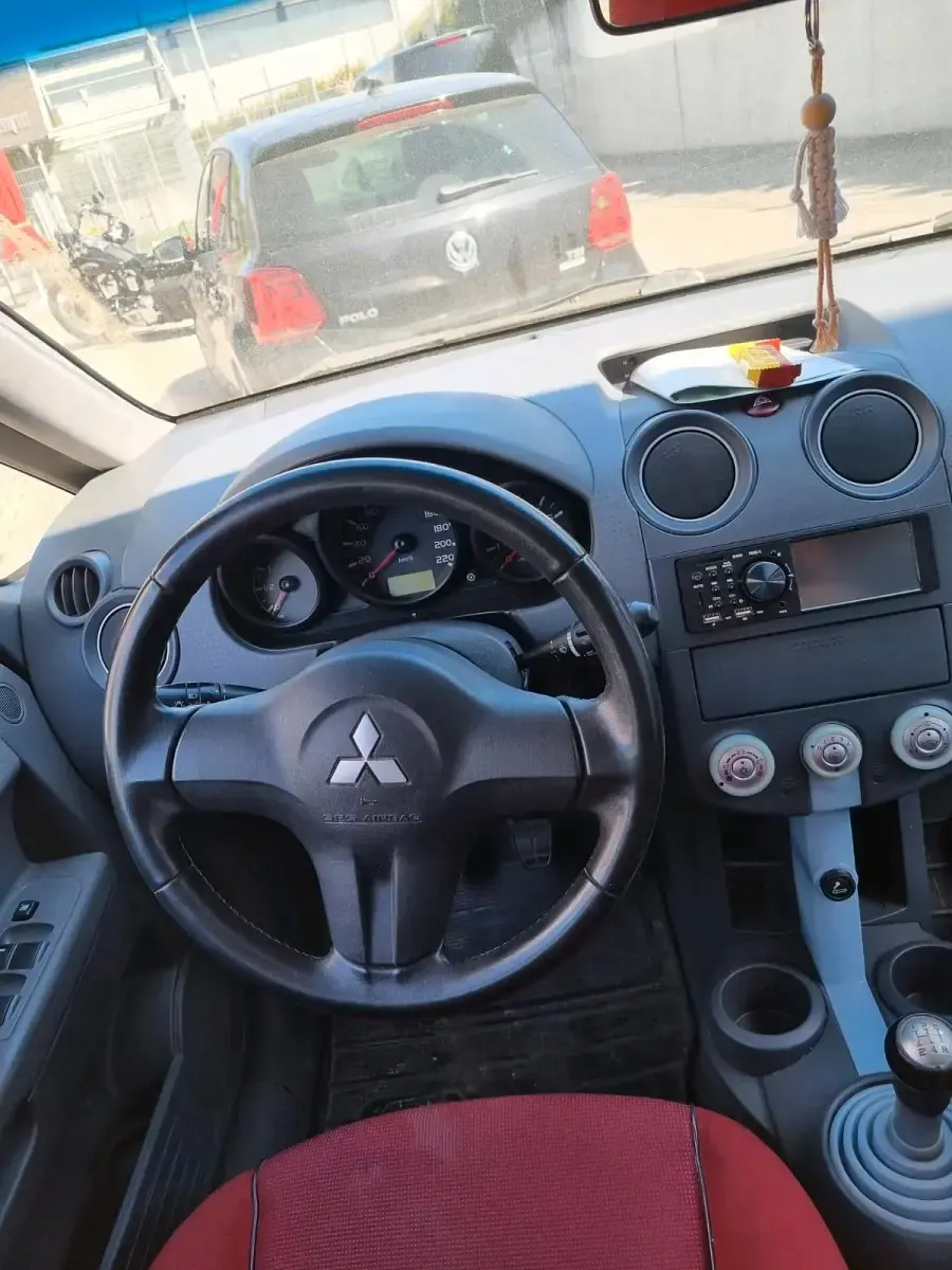 Gebraucht Mitsubishi Colt 110 PS (80 kW) 2004 Silber Kleinwagen