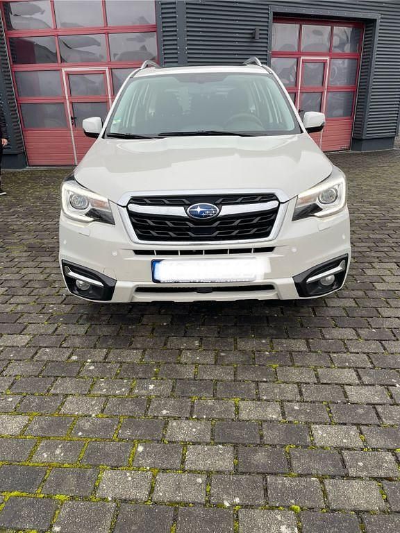 Weiß Gebraucht 2016 Subaru Forester Exclusive+ SUV | 15.850 € (Guter Preis) - Bild 1/4