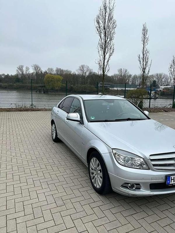 Gebraucht Mercedes C200 Elegance 184 PS (135 kW) 2008 Silber Limousine