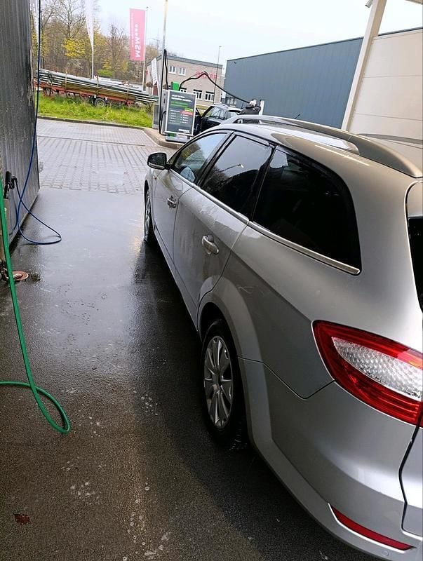 Gebraucht Ford Mondeo Titanium S 175 PS (128 kW) 2010 Silber Kombi