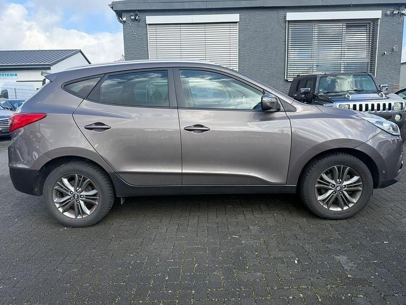 Gebraucht Hyundai ix35 Style 135 PS (99 kW) 2015 Braun SUV