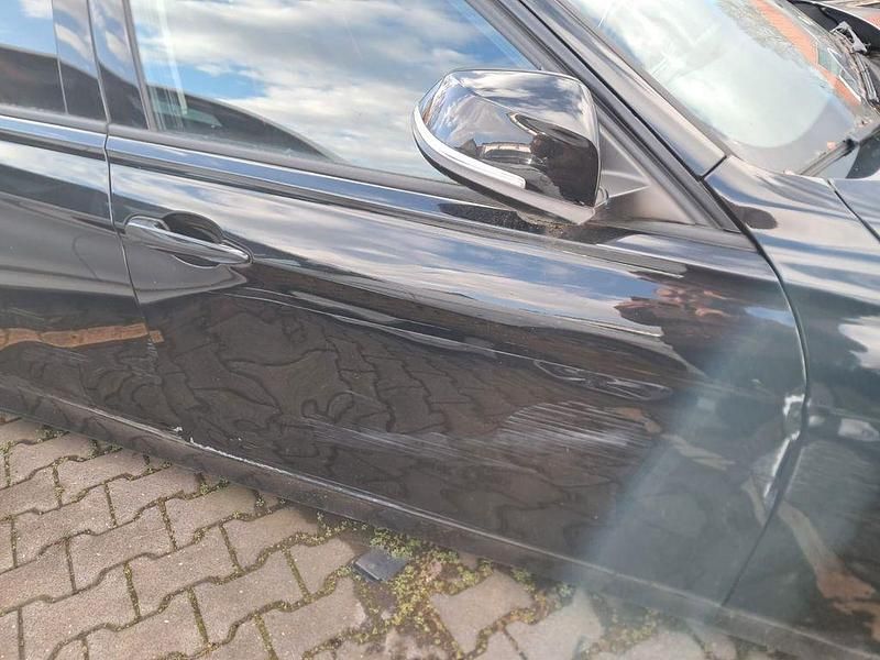 Gebraucht BMW 320 184 PS (135 kW) 2013 Schwarz Kombi