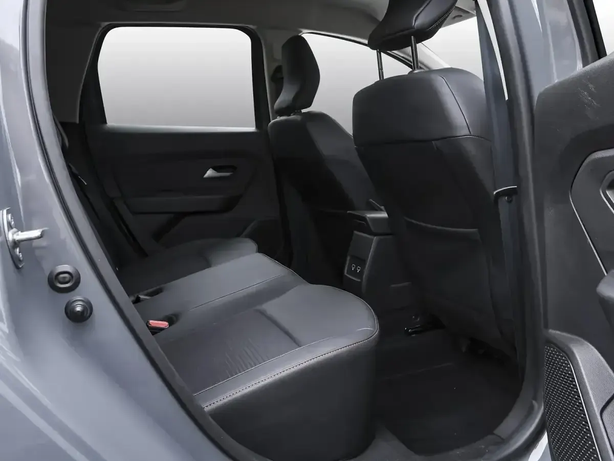 Gebraucht Dacia Duster Extreme 150 PS (110 kW) 2023 Schiefergrau SUV