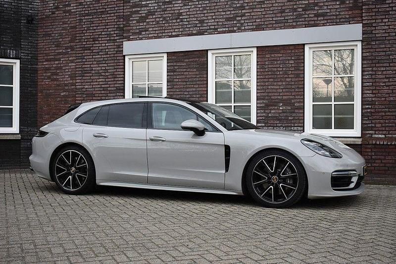 Gebraucht Porsche Panamera 330 PS (242 kW) 2022 Grau Limousine