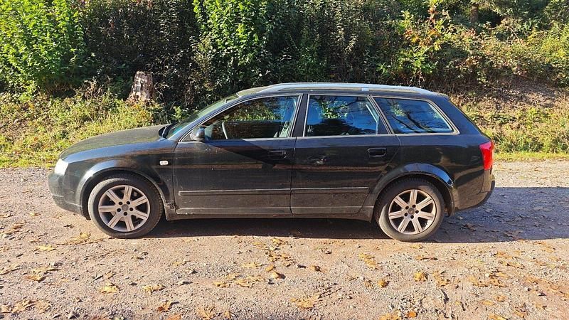 Gebraucht Audi A4 Basis 163 PS (119 kW) 2003 Schwarz Kombi