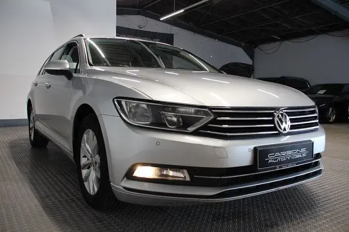 Gebraucht VW Passat Comfortline 150 PS (110 kW) 2017 Silber Kombi