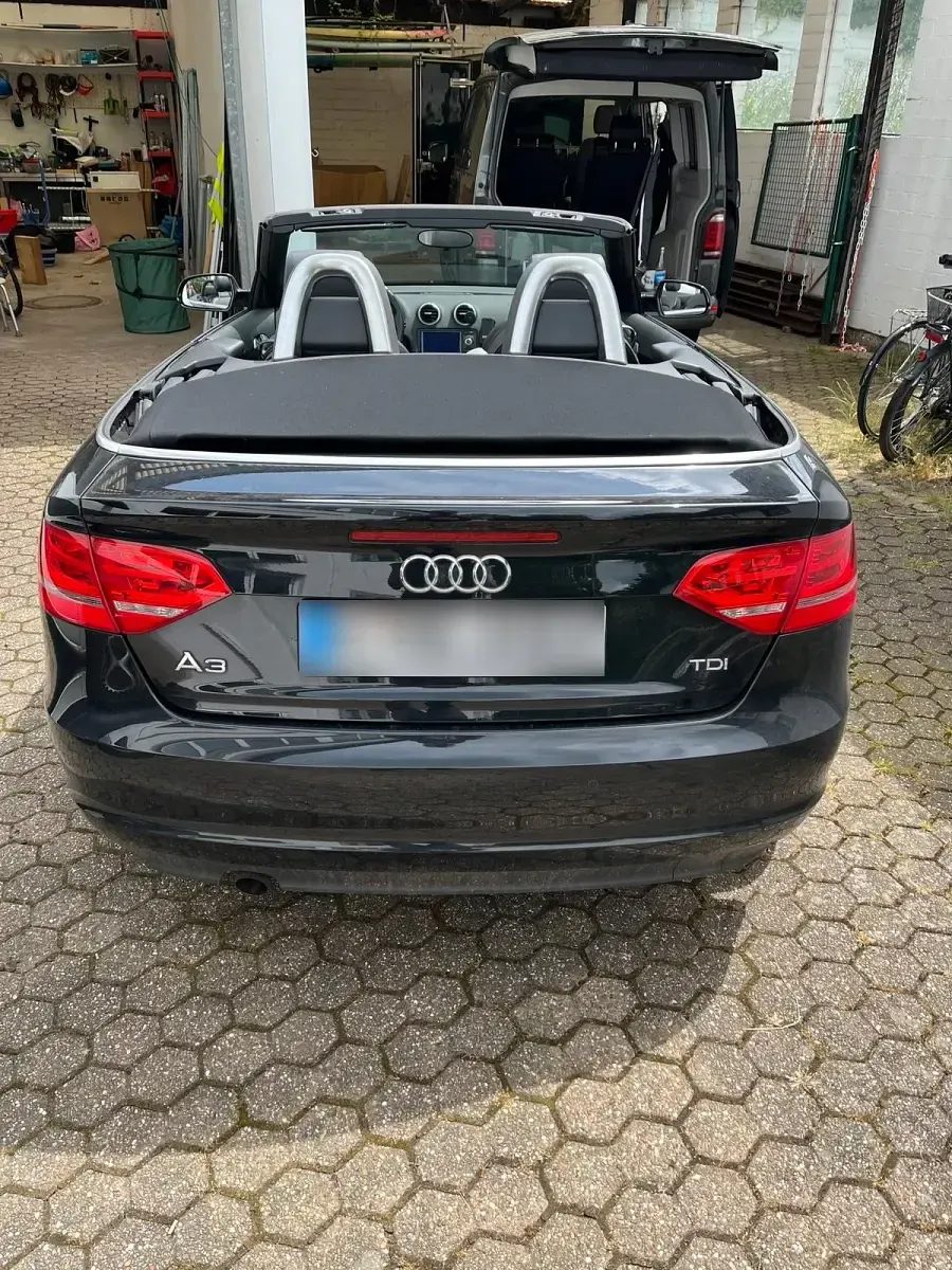 Gebraucht Audi A3 Cabriolet 140 PS (102 kW) 2013 Schwarz Cabrio
