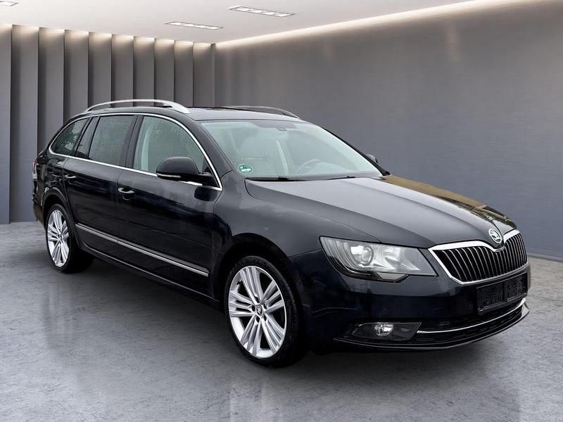 Gebraucht Skoda Superb 170 PS (125 kW) 2013 Schwarz Kombi