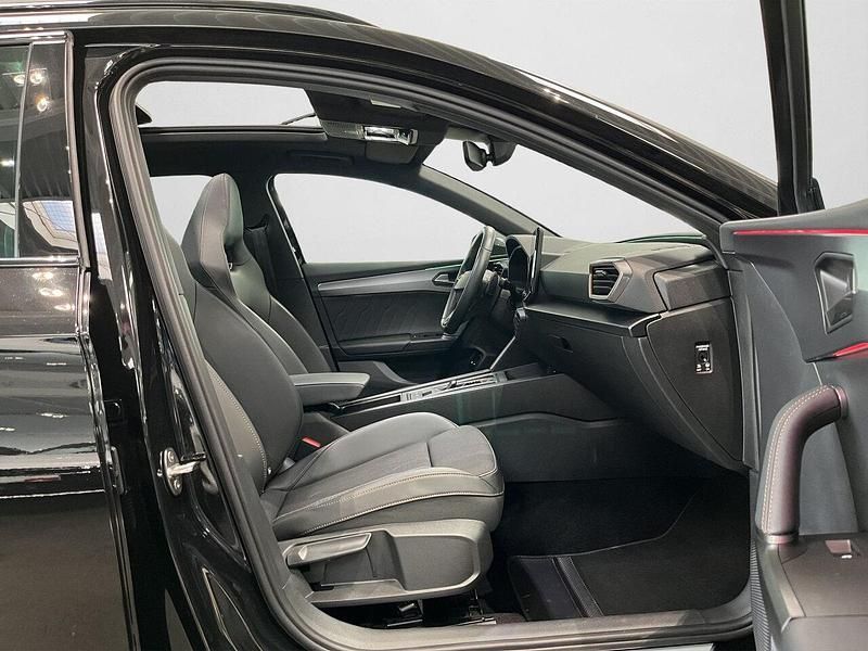 Gebraucht Cupra Leon VZ 245 PS (180 kW) 2023 Midnight schwarz metallic (metallic) Limousine