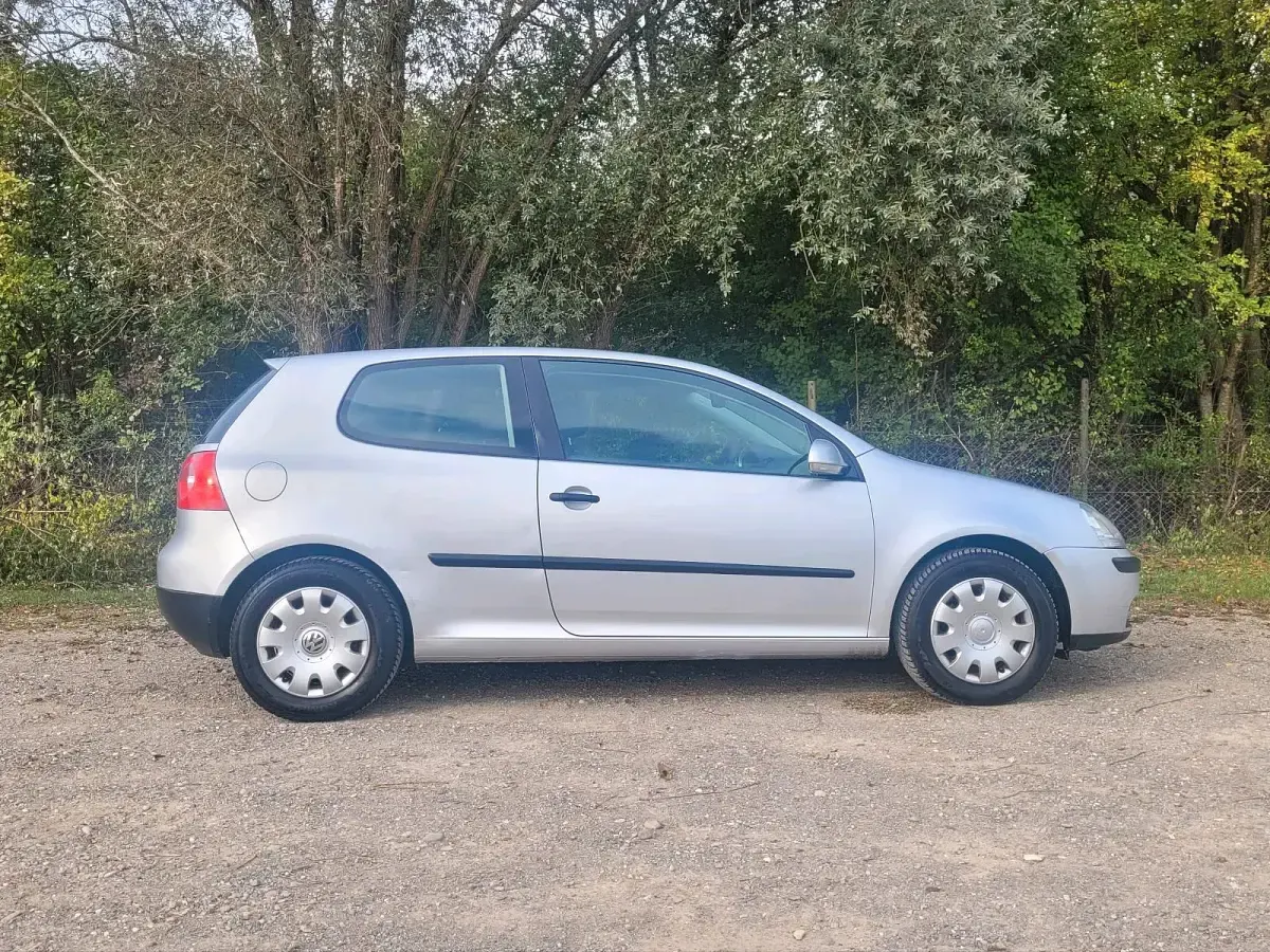Brugt VW Golf 75 HK (55 kW) 2005 Sølv Coupe