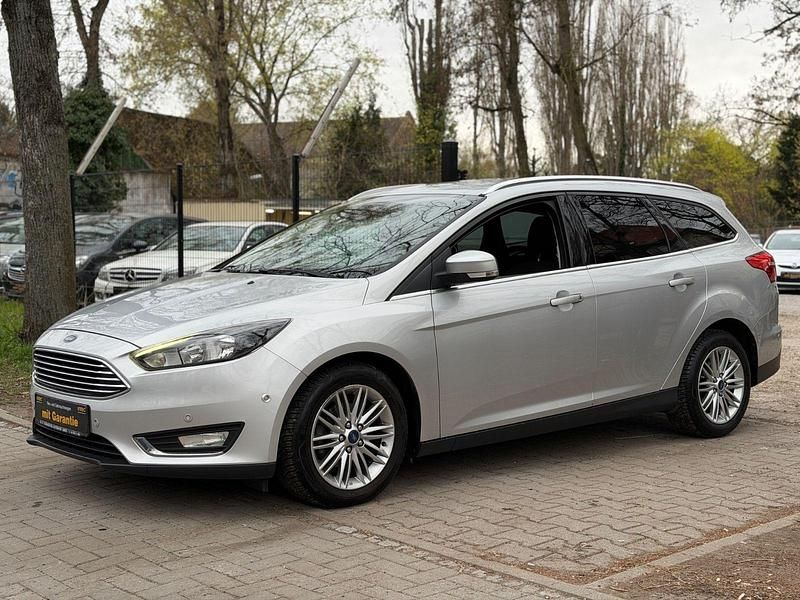 Usata Ford Focus 120 CV (88 kW) 2014 Argento Station wagon