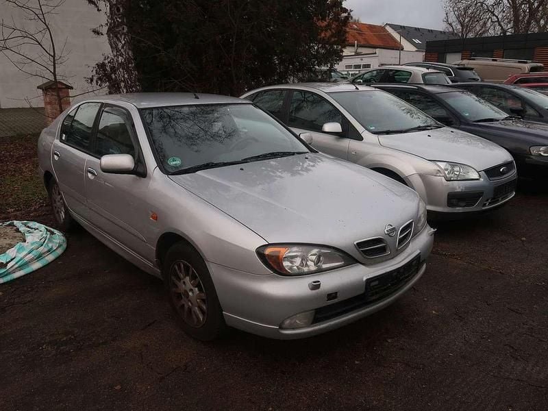Silber Gebraucht 2001 Nissan Primera Limousine | 499 € (Guter Preis) - Bild 1/4