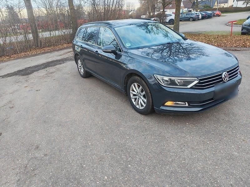 Gebraucht VW Passat Comfortline 150 PS (110 kW) 2016 Kombi