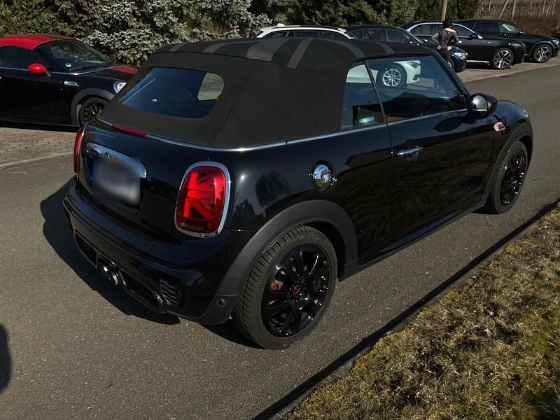 Second-hand Mini John Cooper Works 231 CP (169 kW) 2020 Negru Hatchback