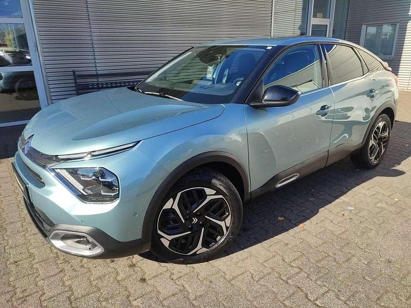 Gebraucht Citroën C4 Shine 131 PS (96 kW) 2023 Lackierung olbia blau/typ aussenverkleidung metalliclackierung Limousine