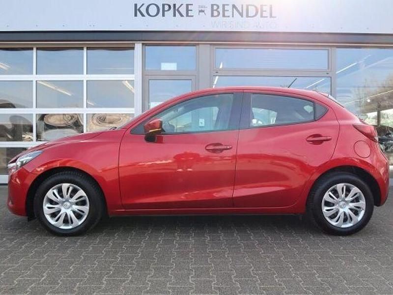Gebraucht Mazda 2 Prime-Line 75 PS (55 kW) 2017 Rot Kleinwagen