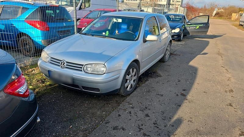 Gebraucht VW Golf IV 105 PS (77 kW) 2003 Silber Kleinwagen