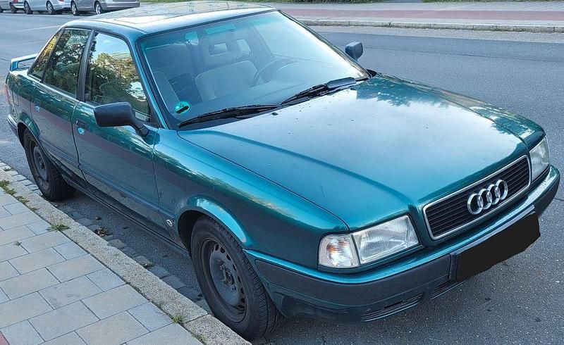 Grün Gebraucht 1992 Audi 80 Kombi | 2.000 € - Bild 1/4