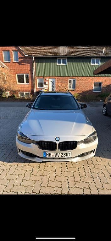 Gebraucht BMW 328 245 PS (180 kW) 2014 Silber Limousine