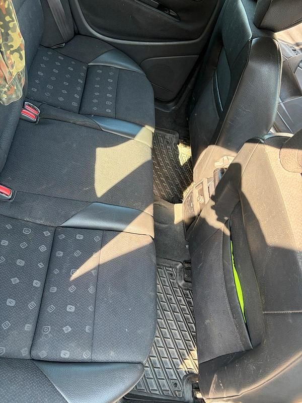 Gebraucht Volvo V70 140 PS (102 kW) 2004 Silber Kombi