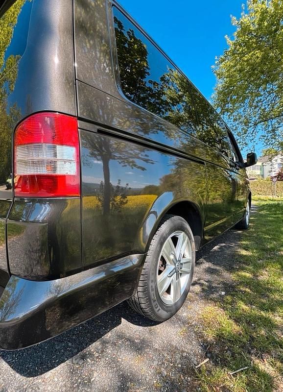 Braun Gebraucht 2003 VW T5 Van | 13.500 € - Bild 1/4