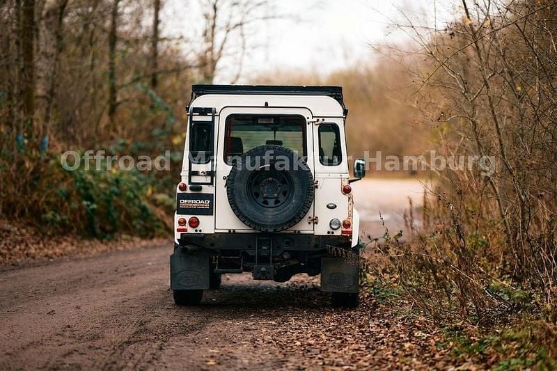 Gebraucht Land Rover Defender 122 PS (89 kW) 2006 Weiß Kombi