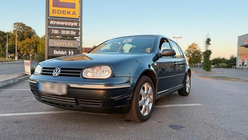 Grau Gebraucht 2003 VW Golf IV Limousine | 1.050 € (Guter Preis) - Bild 1/4
