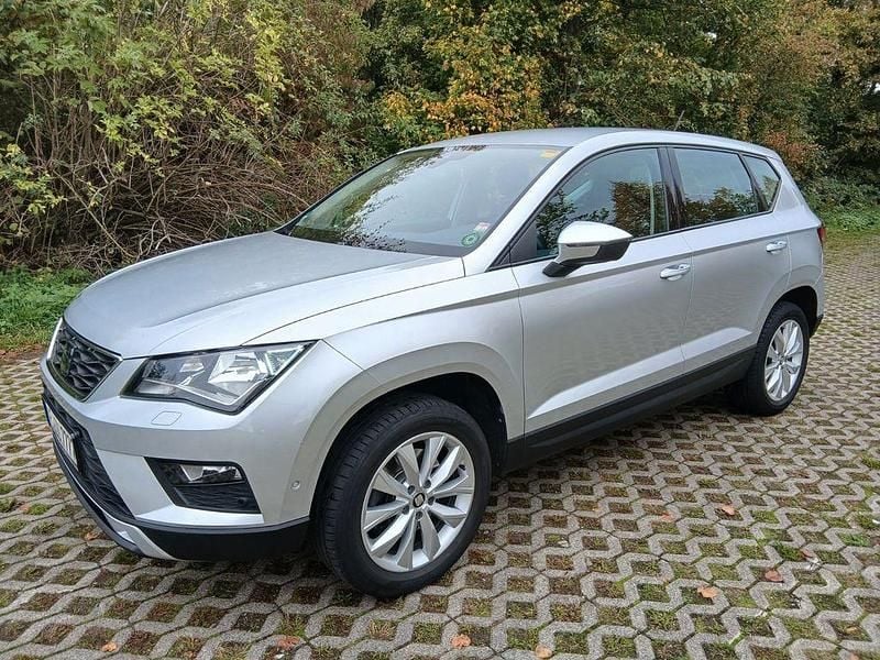 Silber Gebraucht 2016 Seat Ateca Style SUV | 15.900 € (Guter Preis) - Bild 1/4