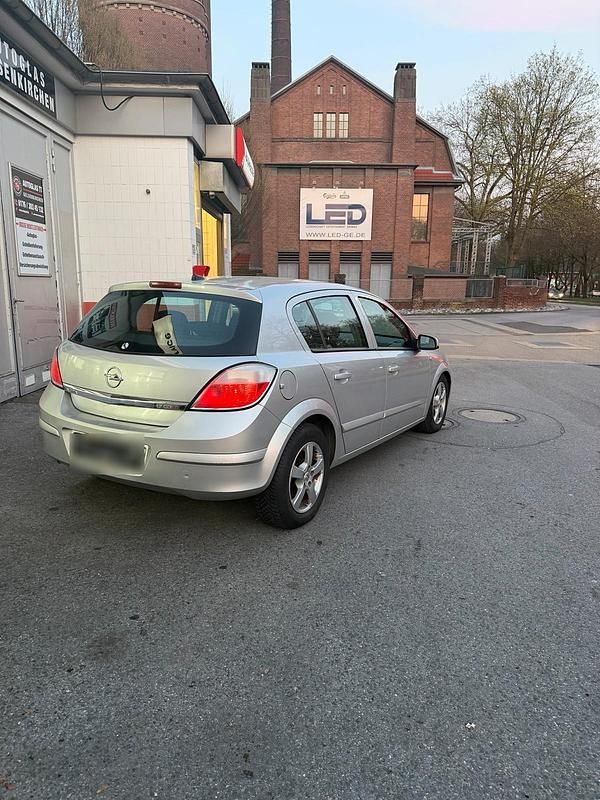 Gebraucht Opel Astra 2005 Silber Kleinwagen
