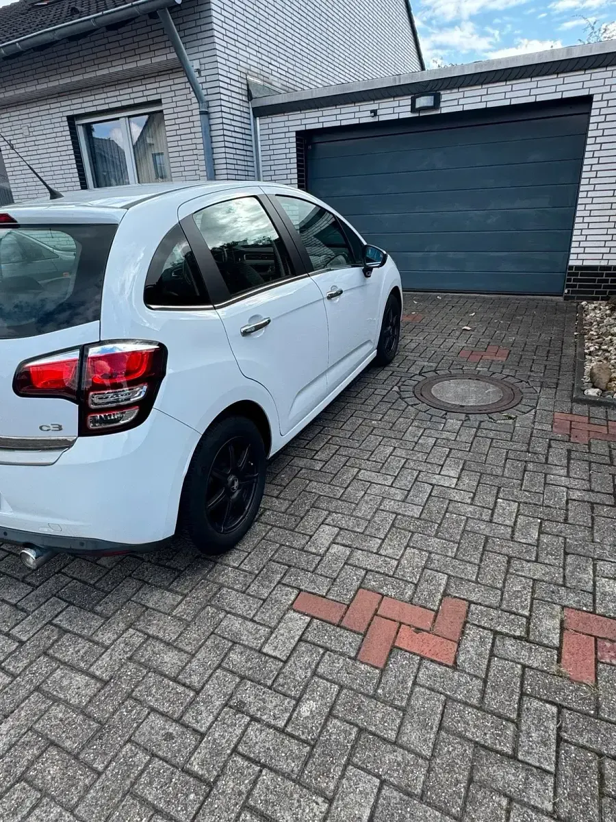 Gebraucht Citroën C3 68 PS (50 kW) 2014 Weiß Kleinwagen
