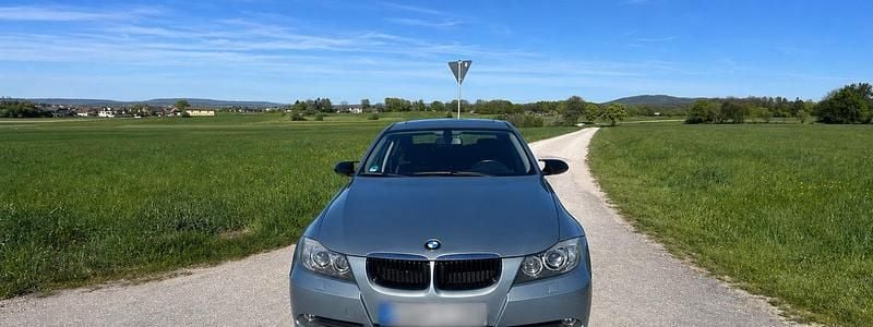 Gebraucht BMW 320 150 PS (110 kW) 2006 Silber Limousine