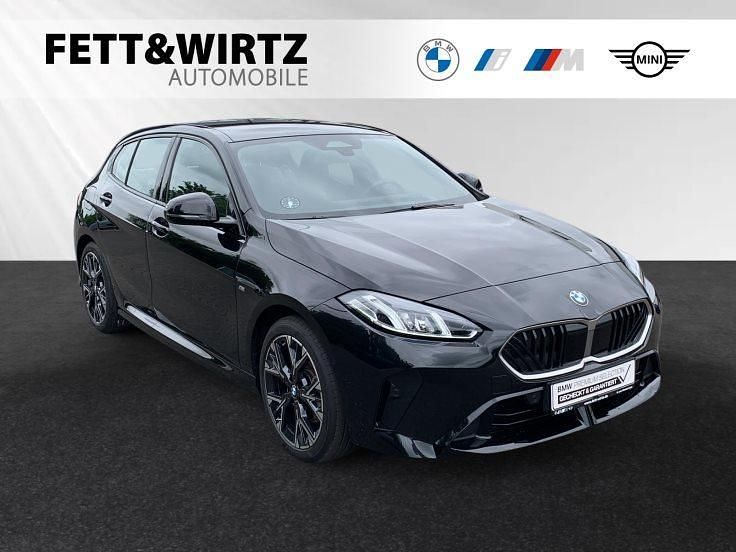 Saphirschwarz metallic Gebraucht 2024 BMW 120 M Sport Kleinwagen | 30.490 € (Superpreis) - Bild 1/3