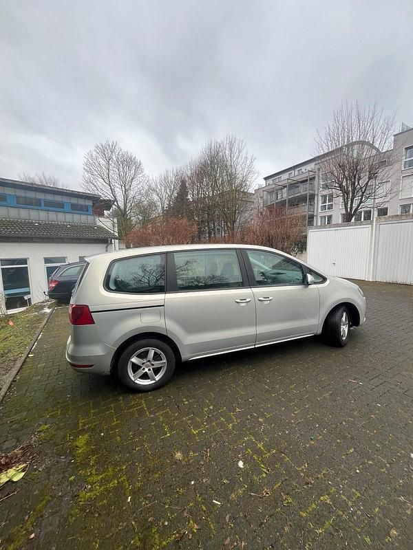 Gebraucht Seat Alhambra 150 PS (110 kW) 2011 Silber Van / Kleinbus