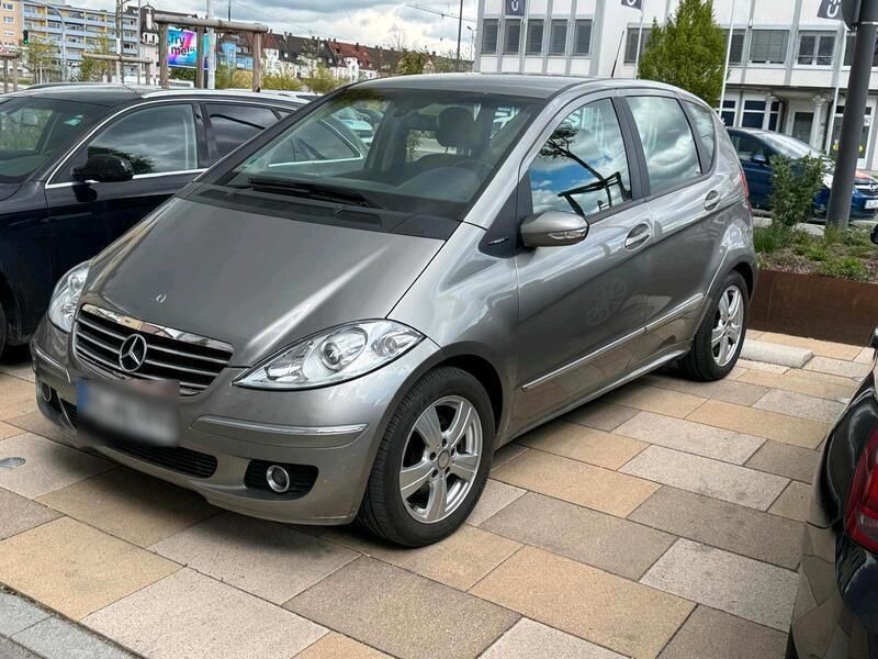 Gold Gebraucht 2006 Mercedes 170 Kleinwagen | 2.700 € - Bild 1/4