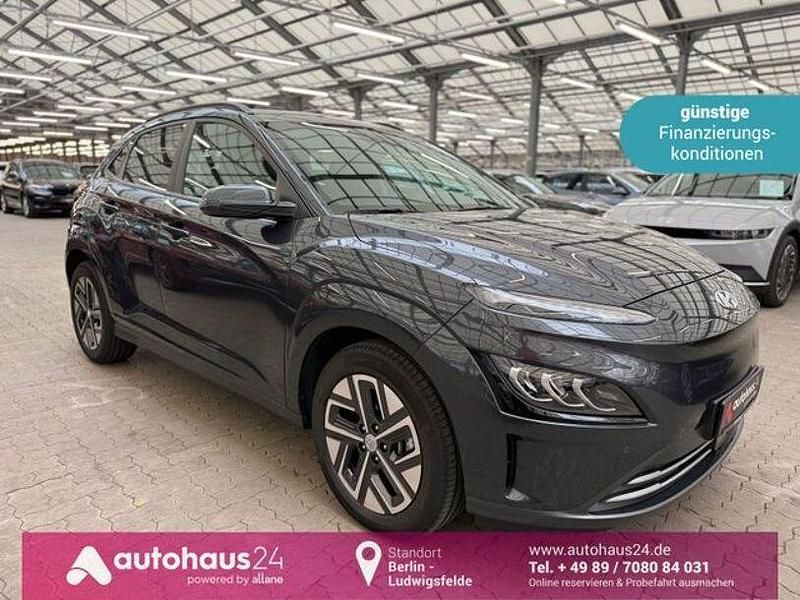 Grau Gebraucht 2023 Hyundai Kona SUV | 17.990 € (Superpreis) - Bild 1/4