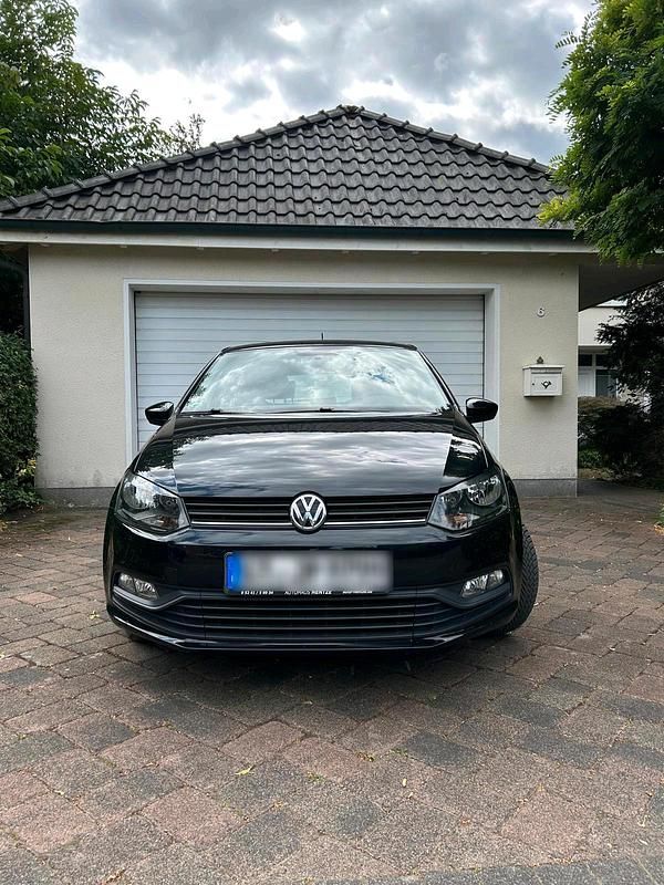 Schwarz Gebraucht 2016 VW Polo Kleinwagen | 6.150 € (Guter Preis) - Bild 1/4